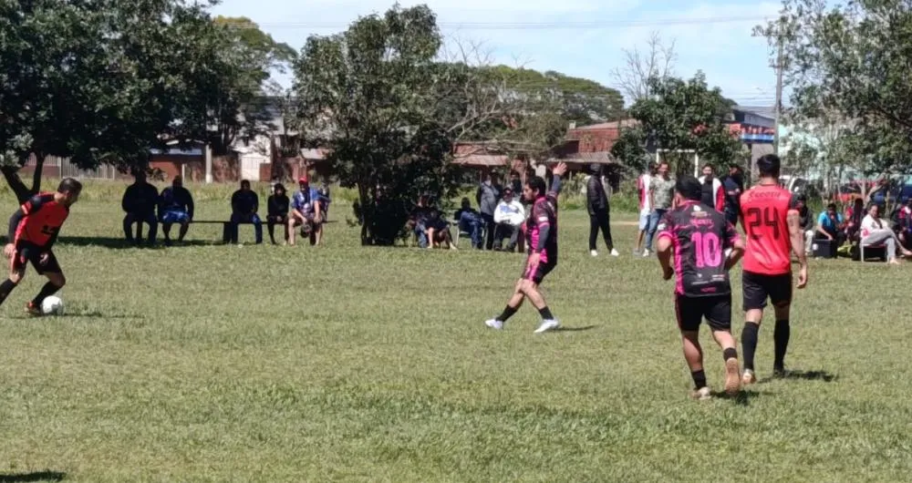 Rodada com muitos gols define os oito classificados para as quartas de final da 9ª Taça Cidade de Futebol Suíço