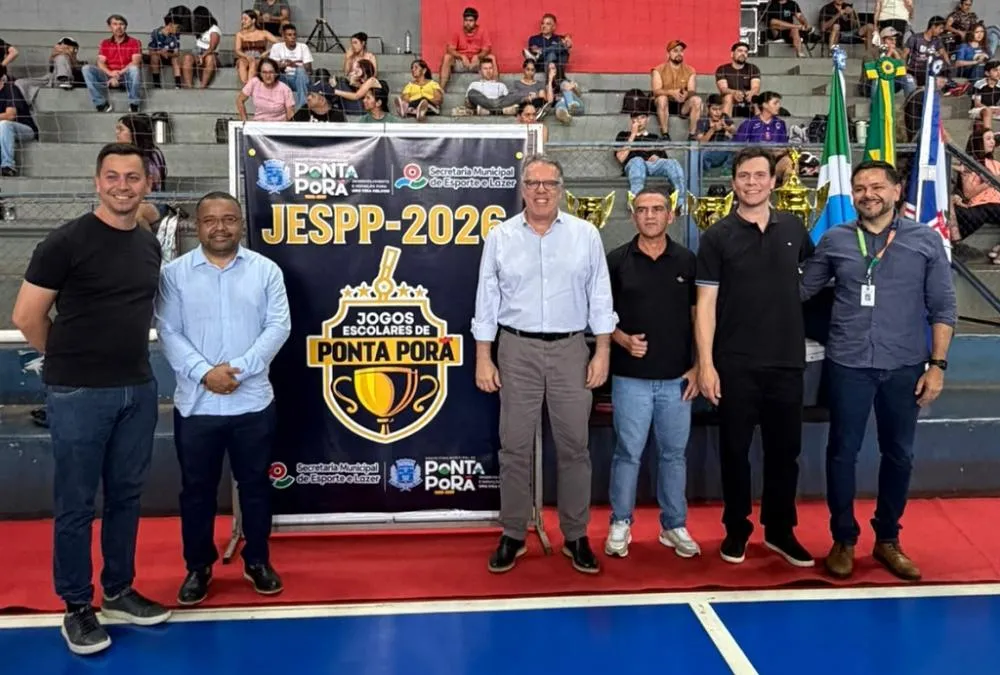 Abertura do JESPP-2026: da esquerda para a direita: Ricardo Torraca, Jelson Bernabé, prefeito Eduardo Campos, Vanderlei Avelino, Gabriel Arce e professor Izidro Lima (IFMS) - Foto: Meire Paim